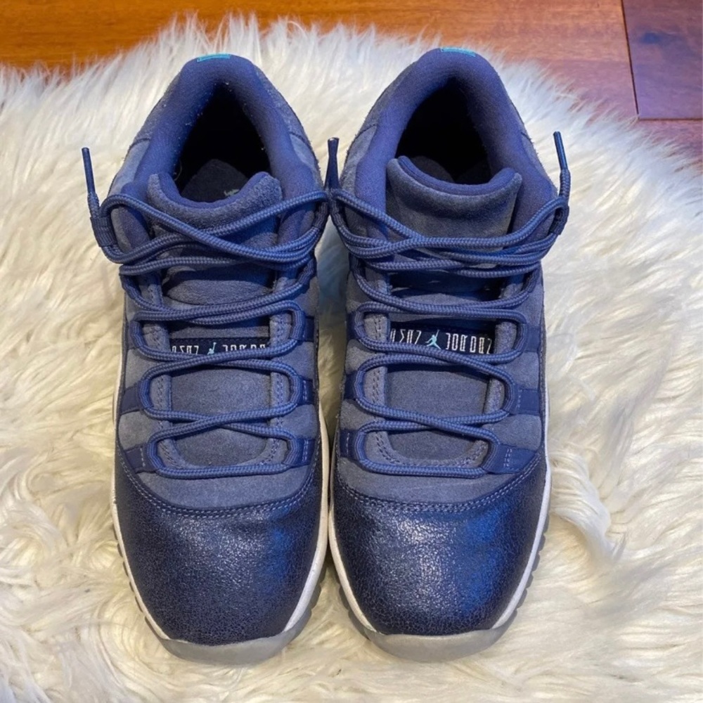 jordan 11 retro low blue moon